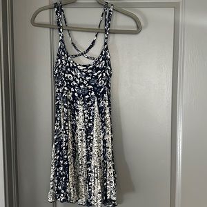 En Créme Floral Dress